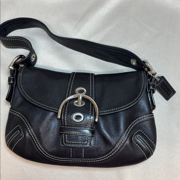 Coach Handbags - Coach Soho Baguette 2006